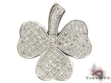 diamond shamrock pendant