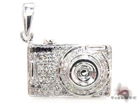 diamond camera pendant