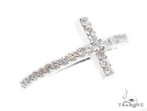 Chrome Hearts Cross Crucifix 29108: best price for jewelry. Buy online in  NY at TRAXNYC.