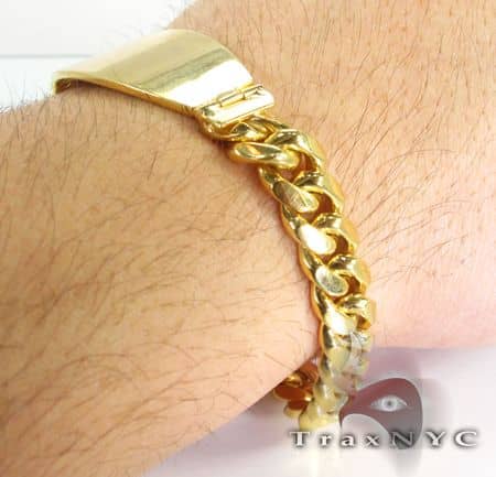 gold bracelet with plate