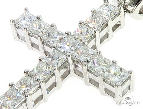 14K White Gold Princess Cut Diamond Manhattan Cross 65382: quality