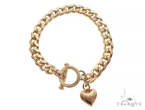 gold chain bracelet with heart charm