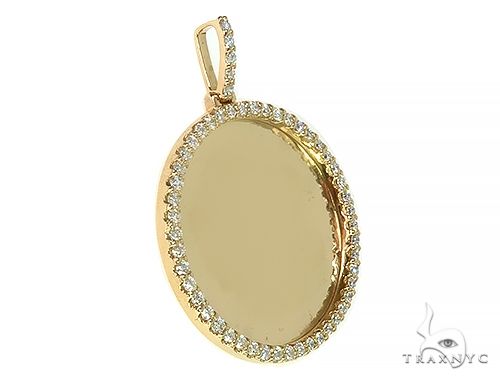 14kt gold picture pendant