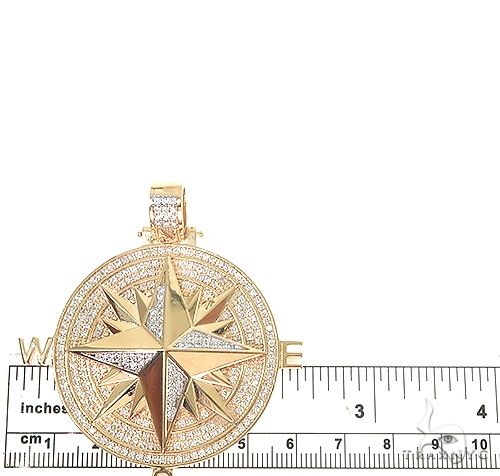 10k Gold Compass Pendant Necklace