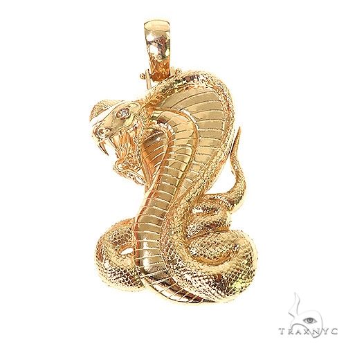 cobra pendant