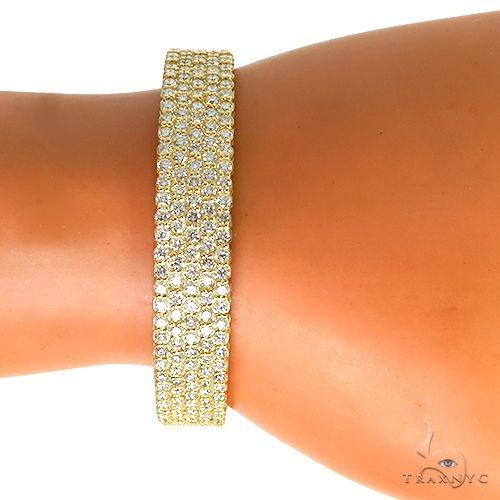 18K Gold Zodiac Sign Diamond Bracelet