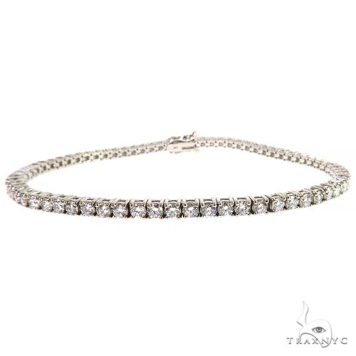 Shop Menon Leaf Diamond Bracelet Online | CaratLane US